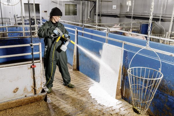 GÉNÉRATEUR DE MOUSSE AVEC RÉSERVOIR INTÉGRÉ ADVANCED 1, 400 L/H - 600 L/H REF K4.112-063.0 KARCHER – Image 2