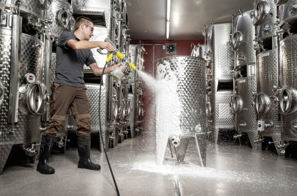 GÉNÉRATEUR DE MOUSSE AVEC RÉSERVOIR INTÉGRÉ ADVANCED 1, 400 L/H - 600 L/H REF K4.112-063.0 KARCHER – Image 3